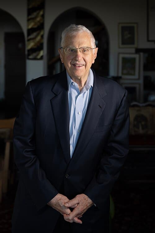 Dr. Bruce Alberts